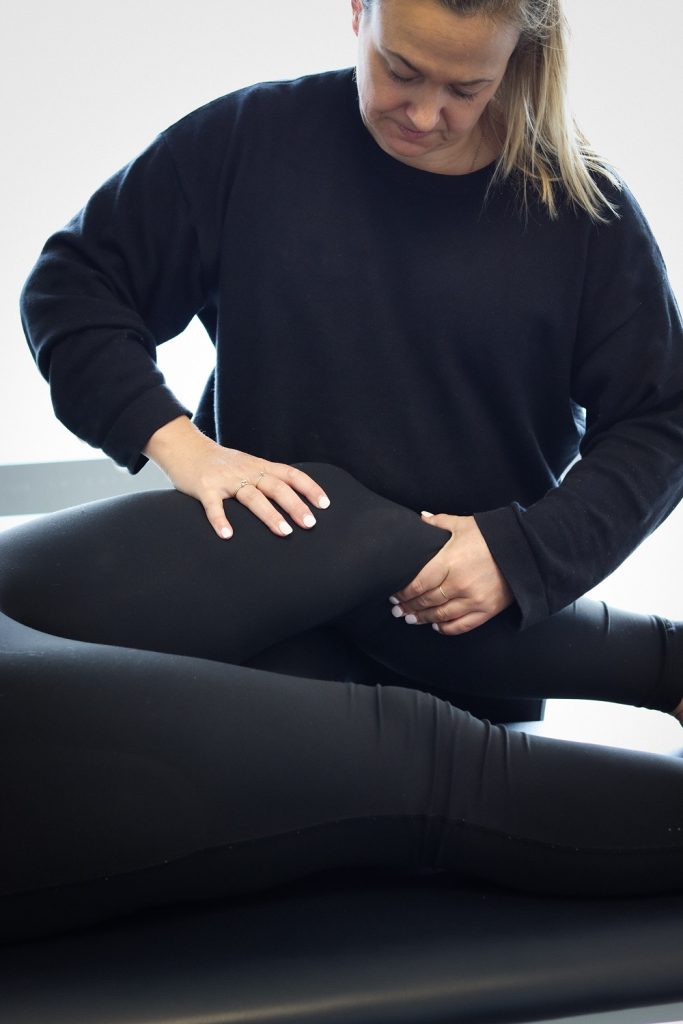ACL injury testing by physio