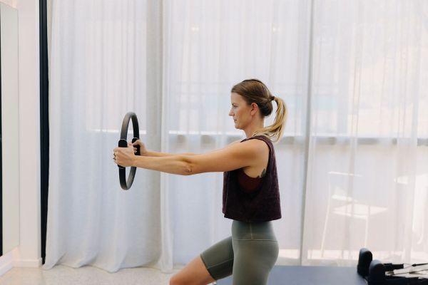 Physiotherapy-Led Reformer Pilates and Its Benefits for Knee Pain